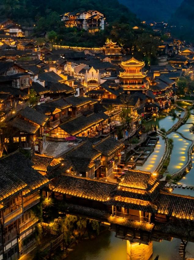 团五天四晚私人订制旅程方案附资深导游！澳门新葡京app2025年贵州独立成(图3)